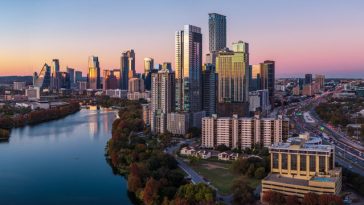 Texas Travel Guide: Explore the Heart of the Lone Star State 2 Texas Travel